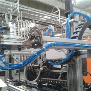 �ߺ������߸���